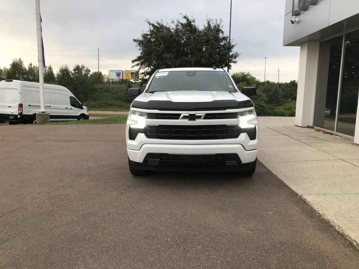 Used 2024 White Chevrolet 4WD Crew Cab 157" RST image 4