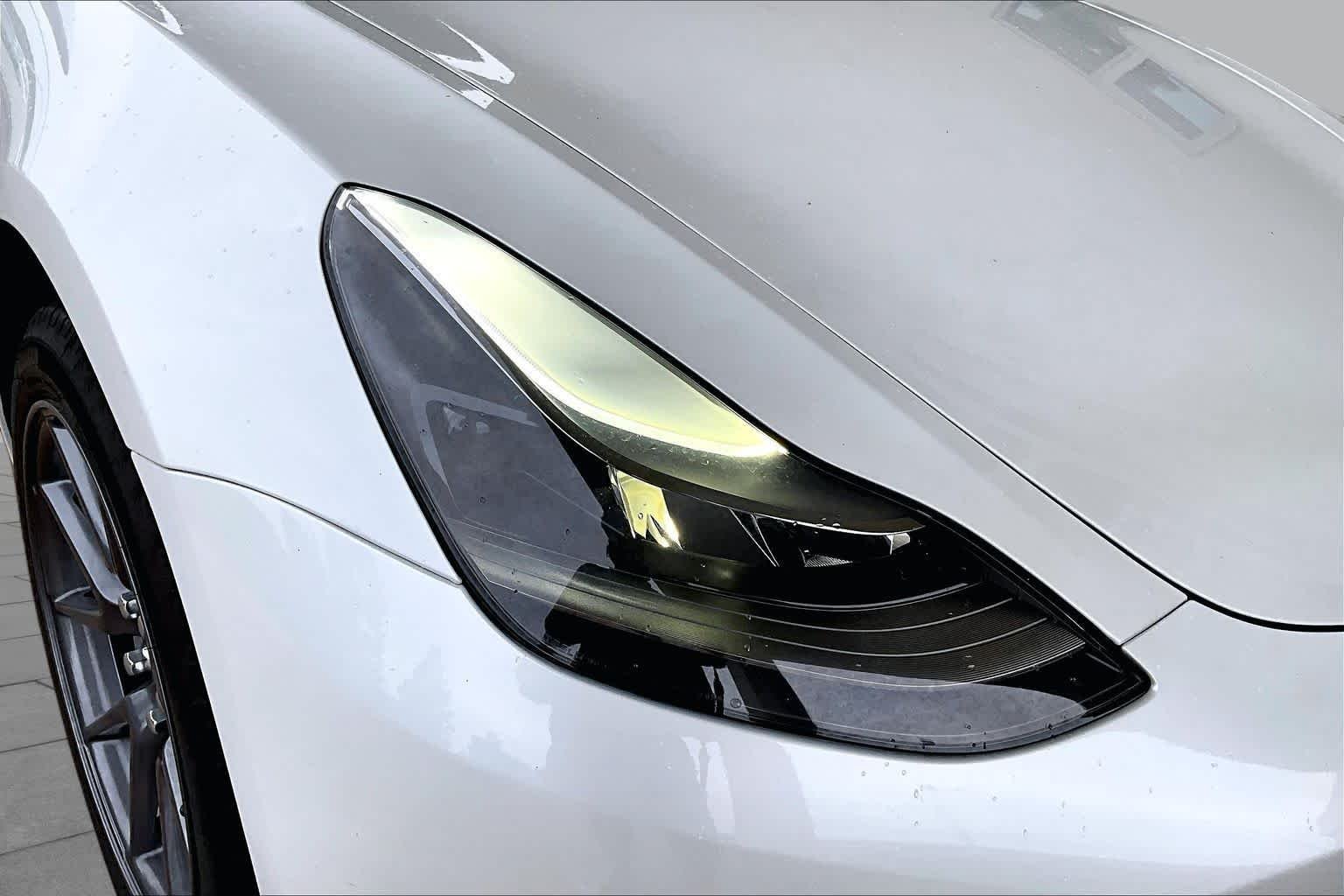 Used 2023 Pearl White Multi-Coat Tesla  image 24