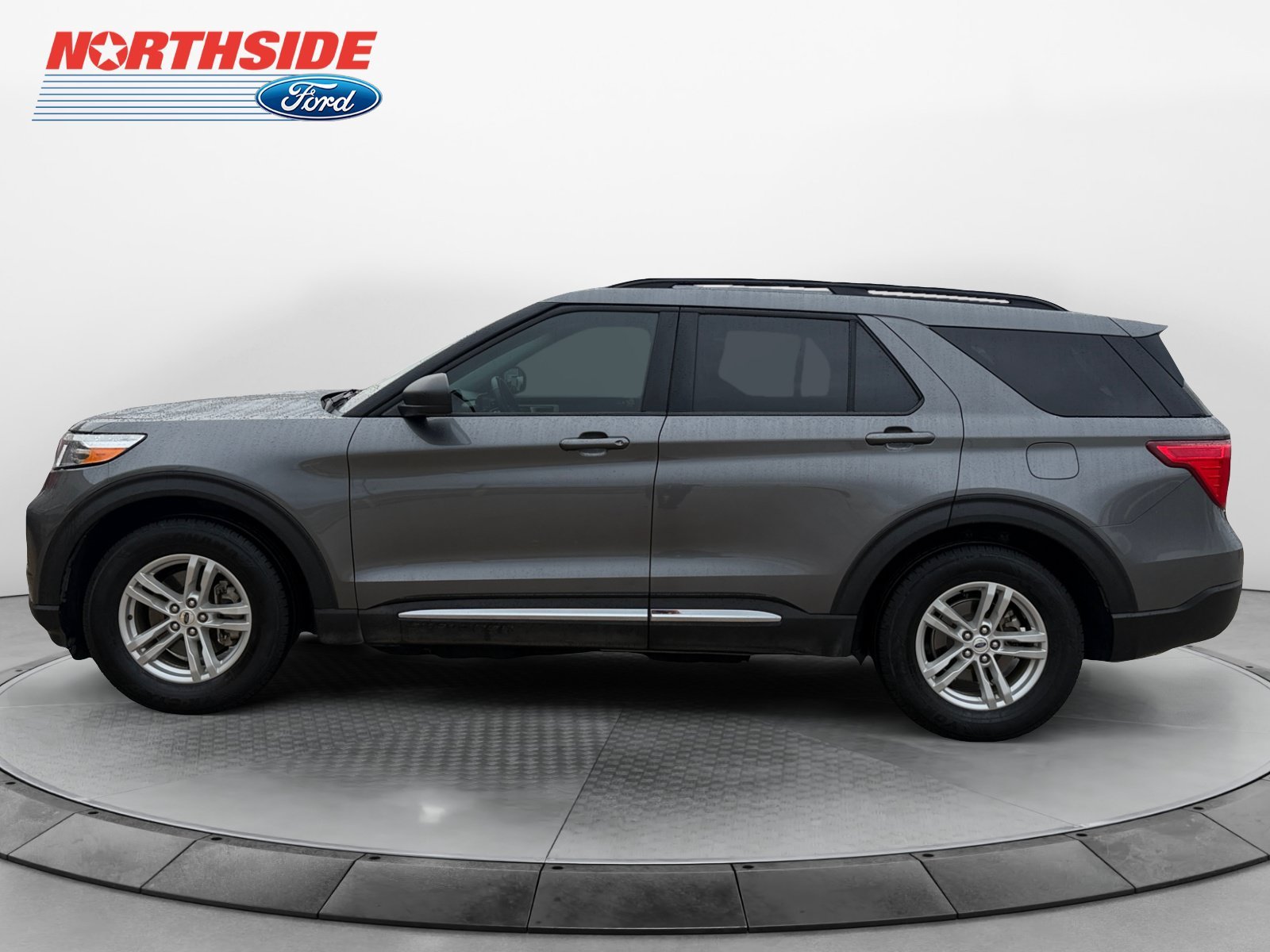 Used 2024 Carbonized Gray Metallic Ford XLT image 4