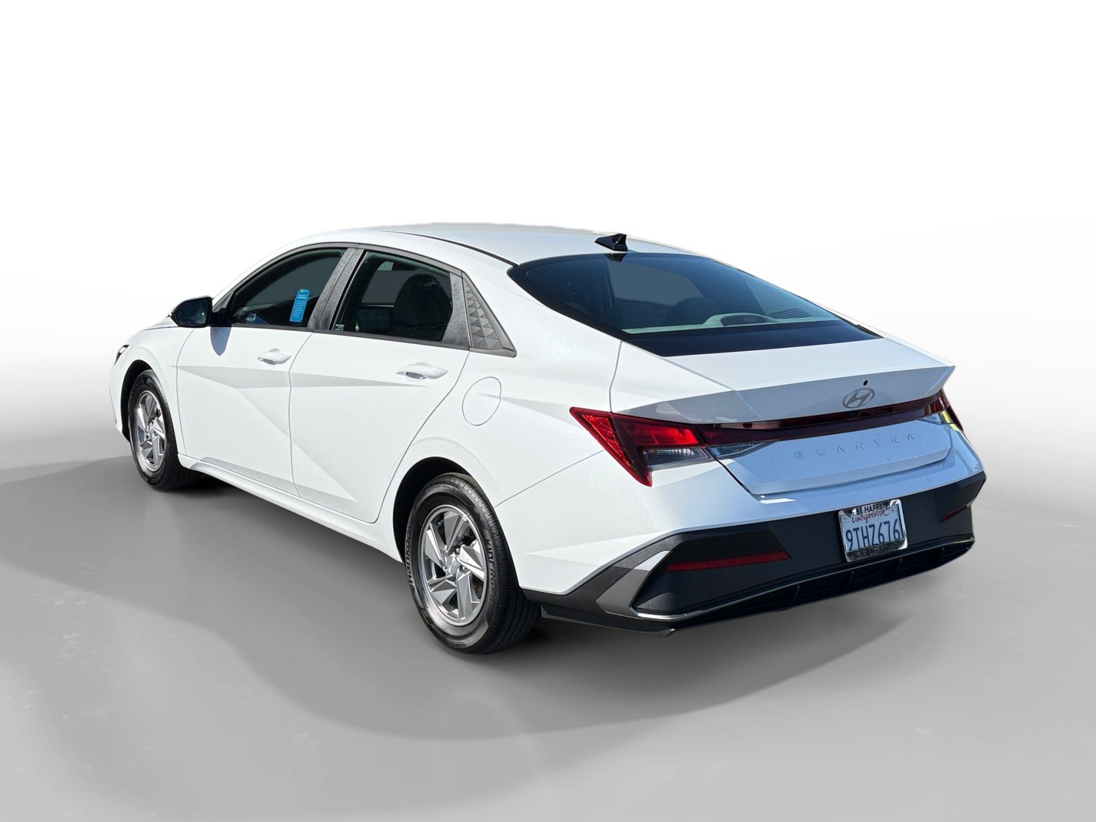 Certified Used 2025 White Hyundai SE image 3
