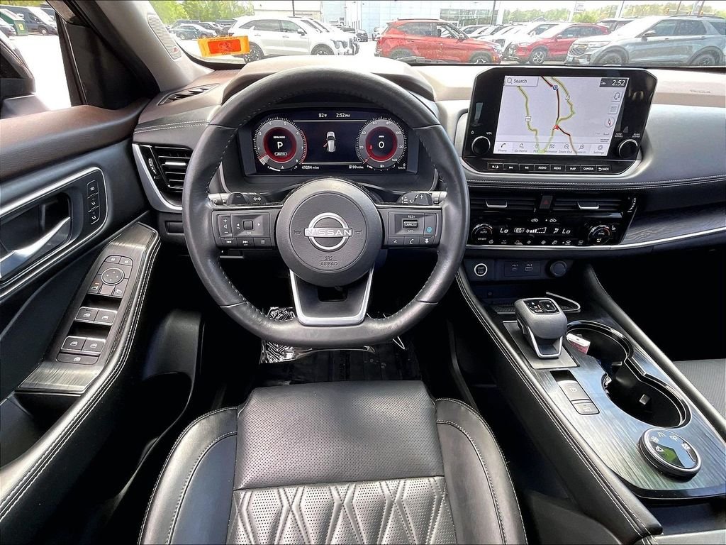 Used 2023 Super Black Nissan Platinum image 16