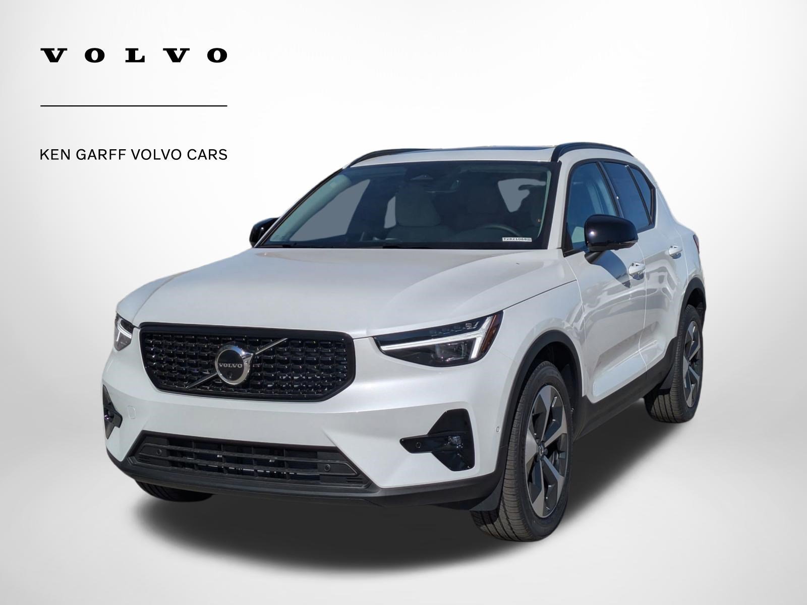 New 2026 Crystal White Volvo Plus image 8