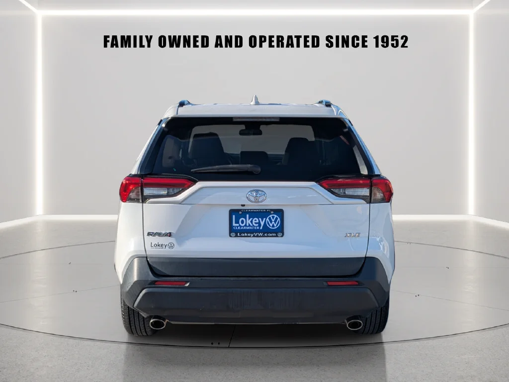 Used 2023 White Toyota XLE image 5