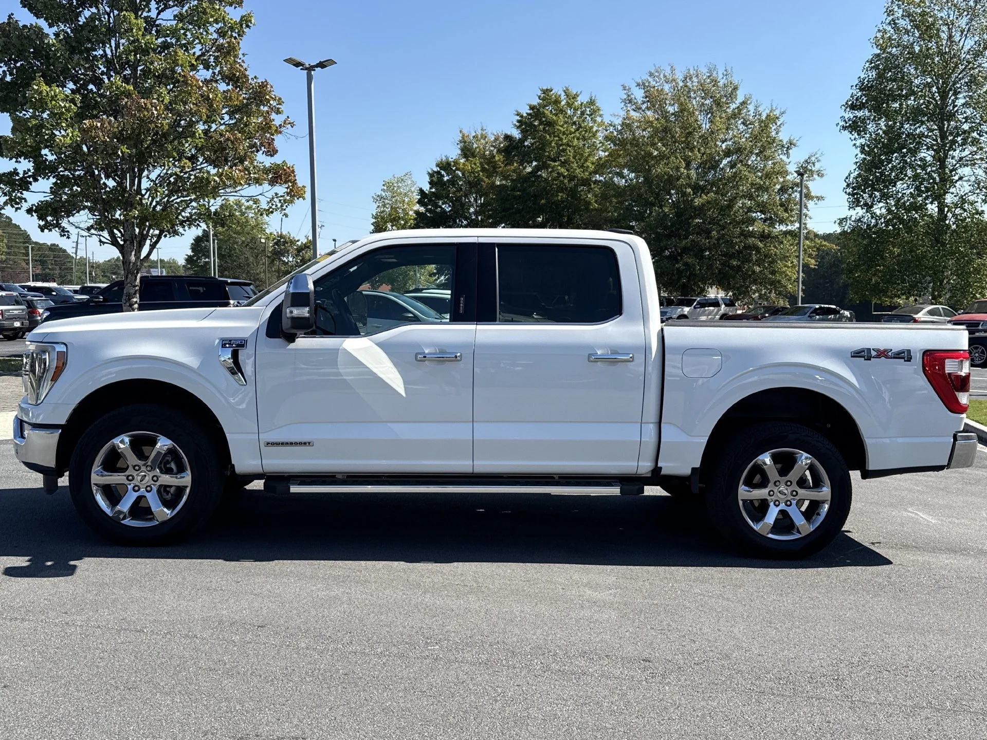 Used 2023 White Metallic Ford Lariat image 14