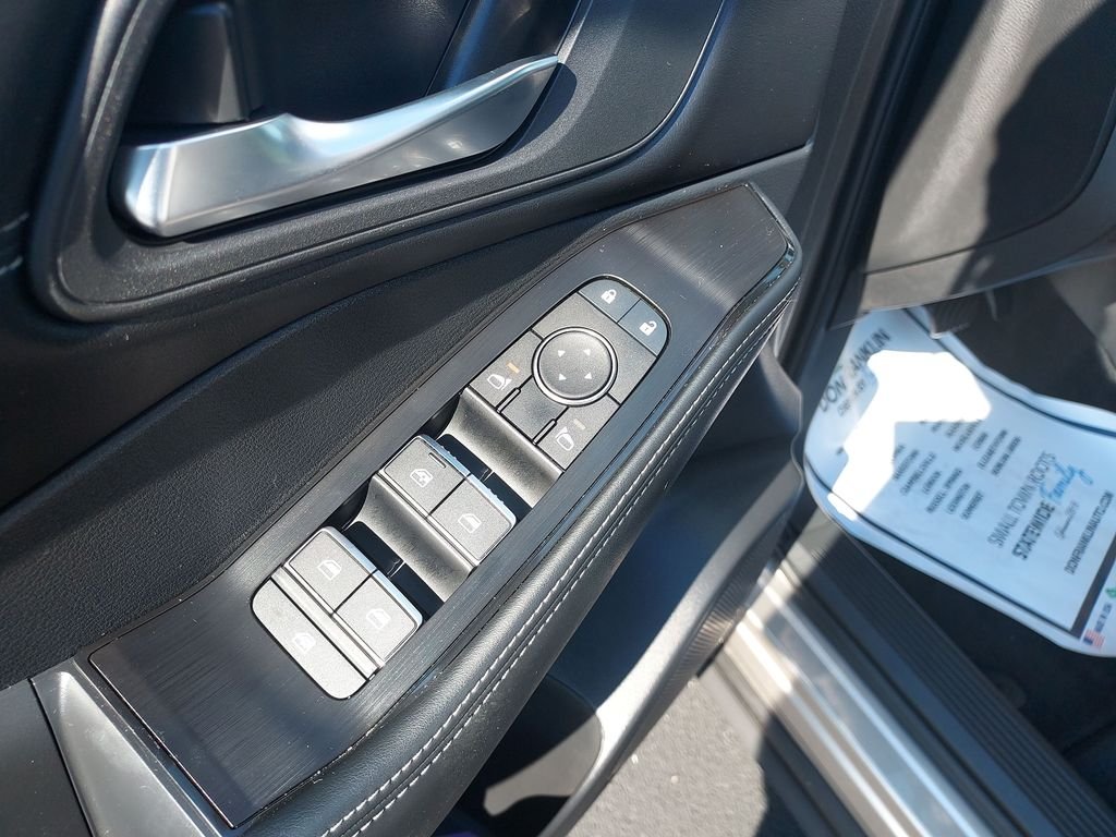 Used 2025 Gold Nissan SL image 11