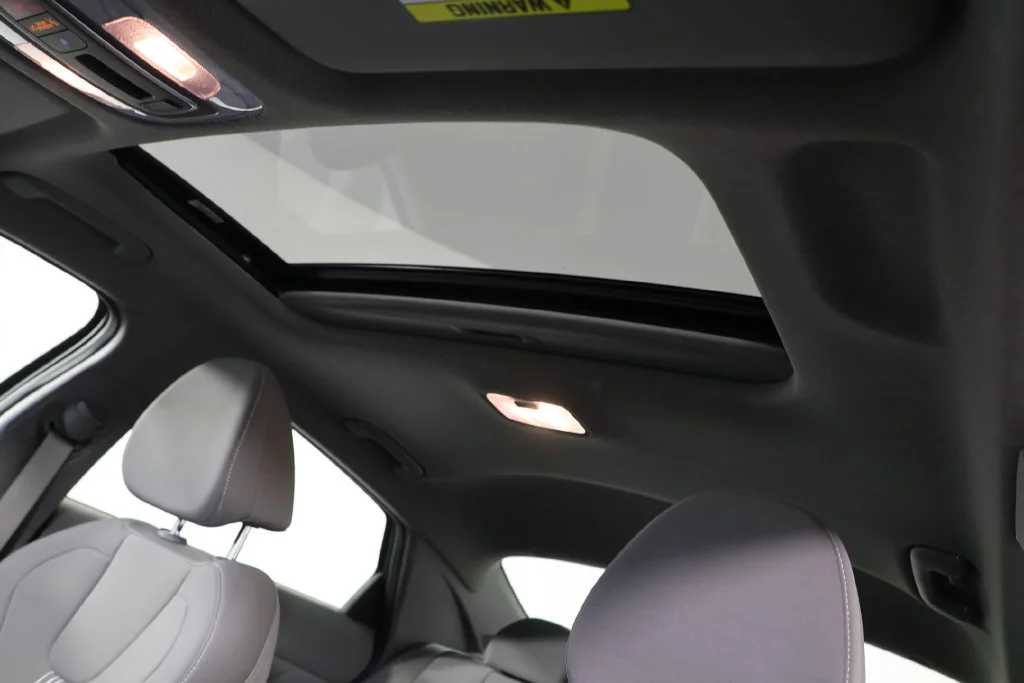 Certified Used 2025 Gray Hyundai SEL Convenience image 19