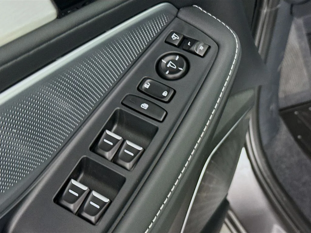 New 2026 Majestic Black Pearl Acura Technology Package image 17