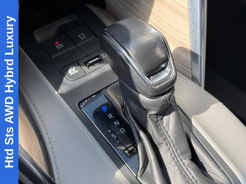 Used 2021 Titanium Toyota XLE image 27