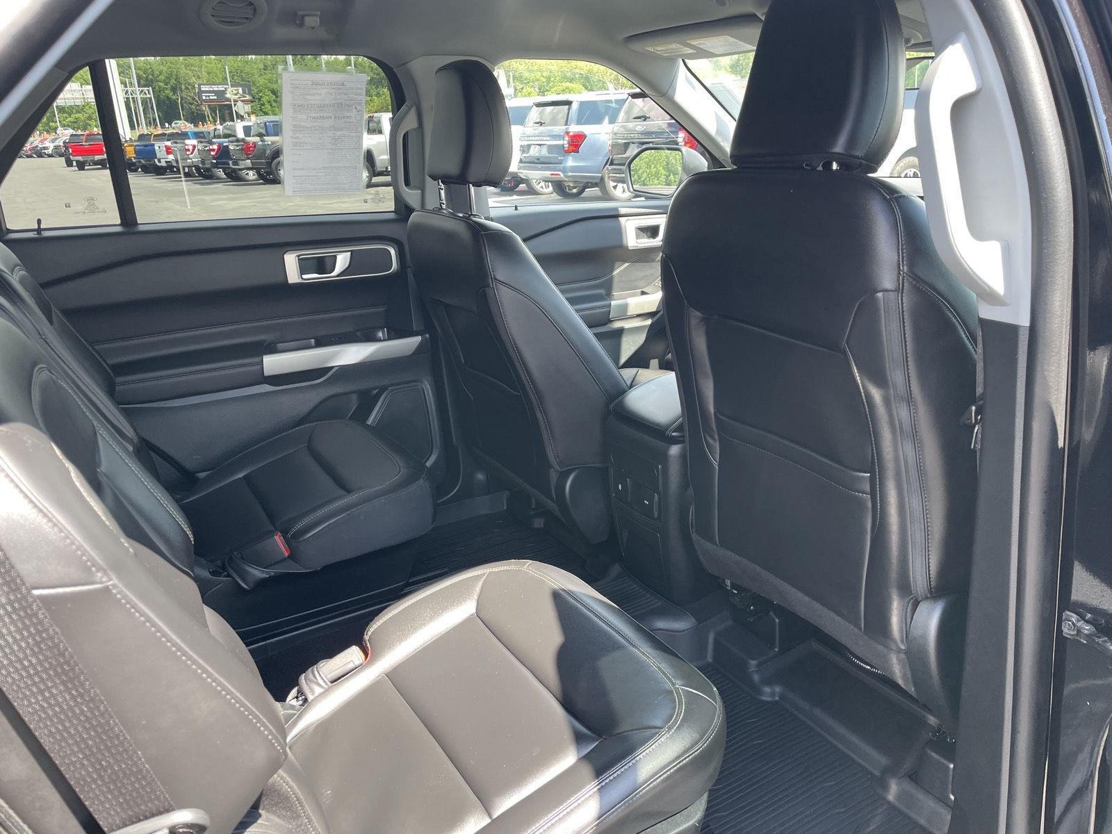 Certified Used 2023 Agate Black Metallic Ford XLT image 29