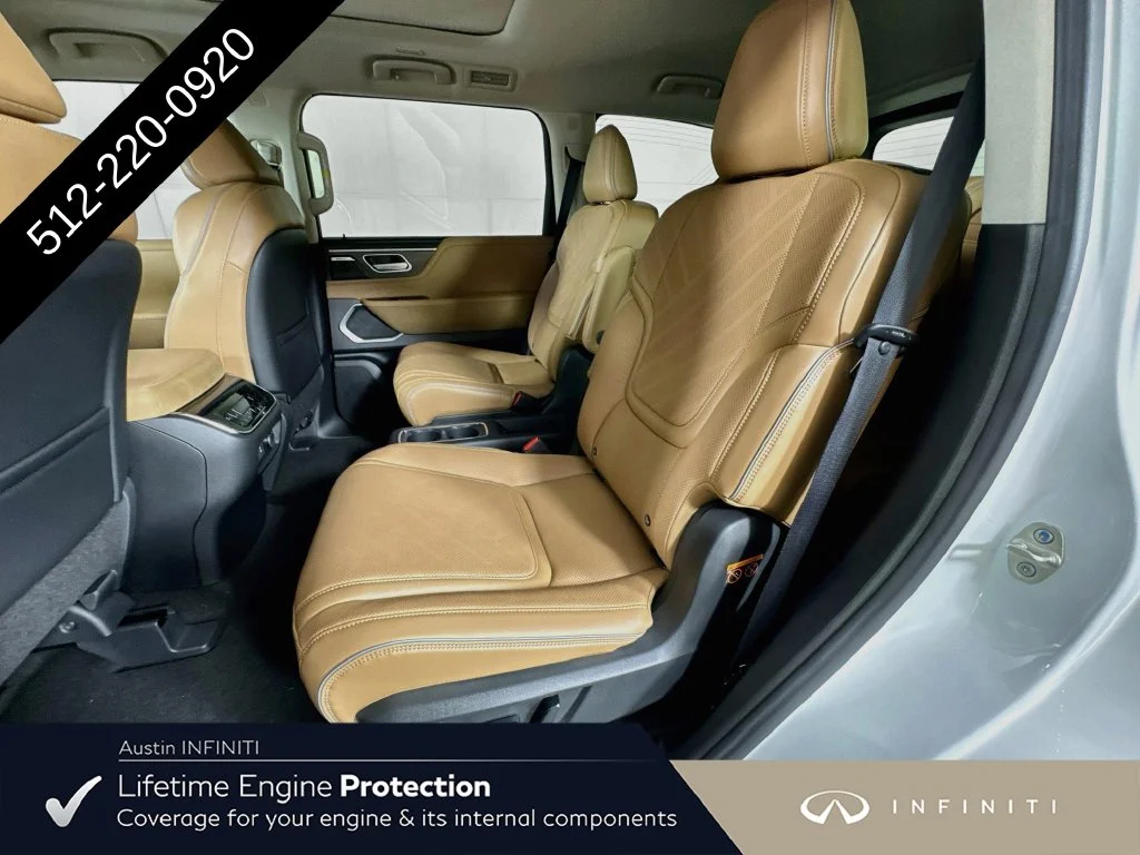 New 2027 White INFINITI LUXE image 31
