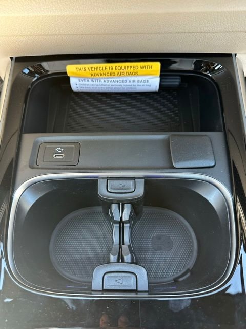 New 2026 Night Black Mercedes-Benz GLB 250 image 34