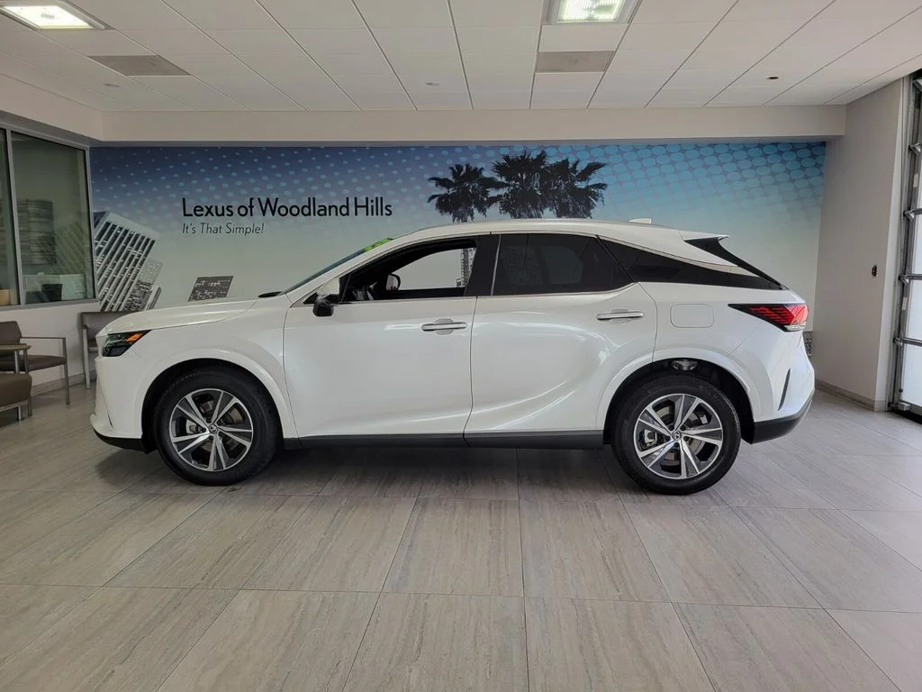 Certified Used 2023 EMINENT WHITE PEARL Lexus 350 Premium image 2