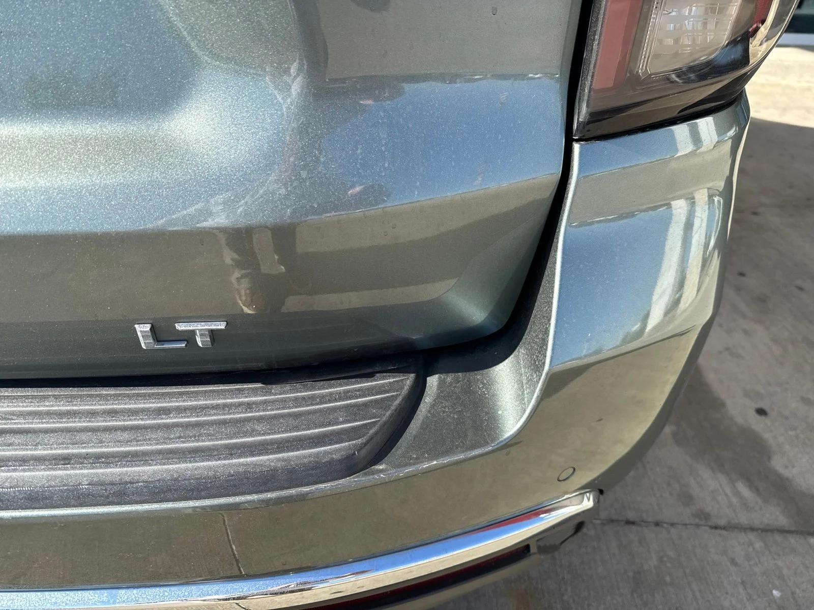 Used 2023 Green Chevrolet LT image 19