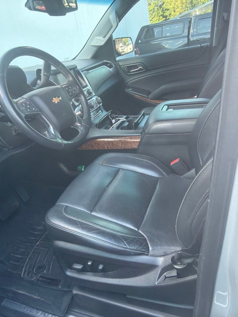 Used 2017 Silver Ice Metallic Chevrolet Premier image 7