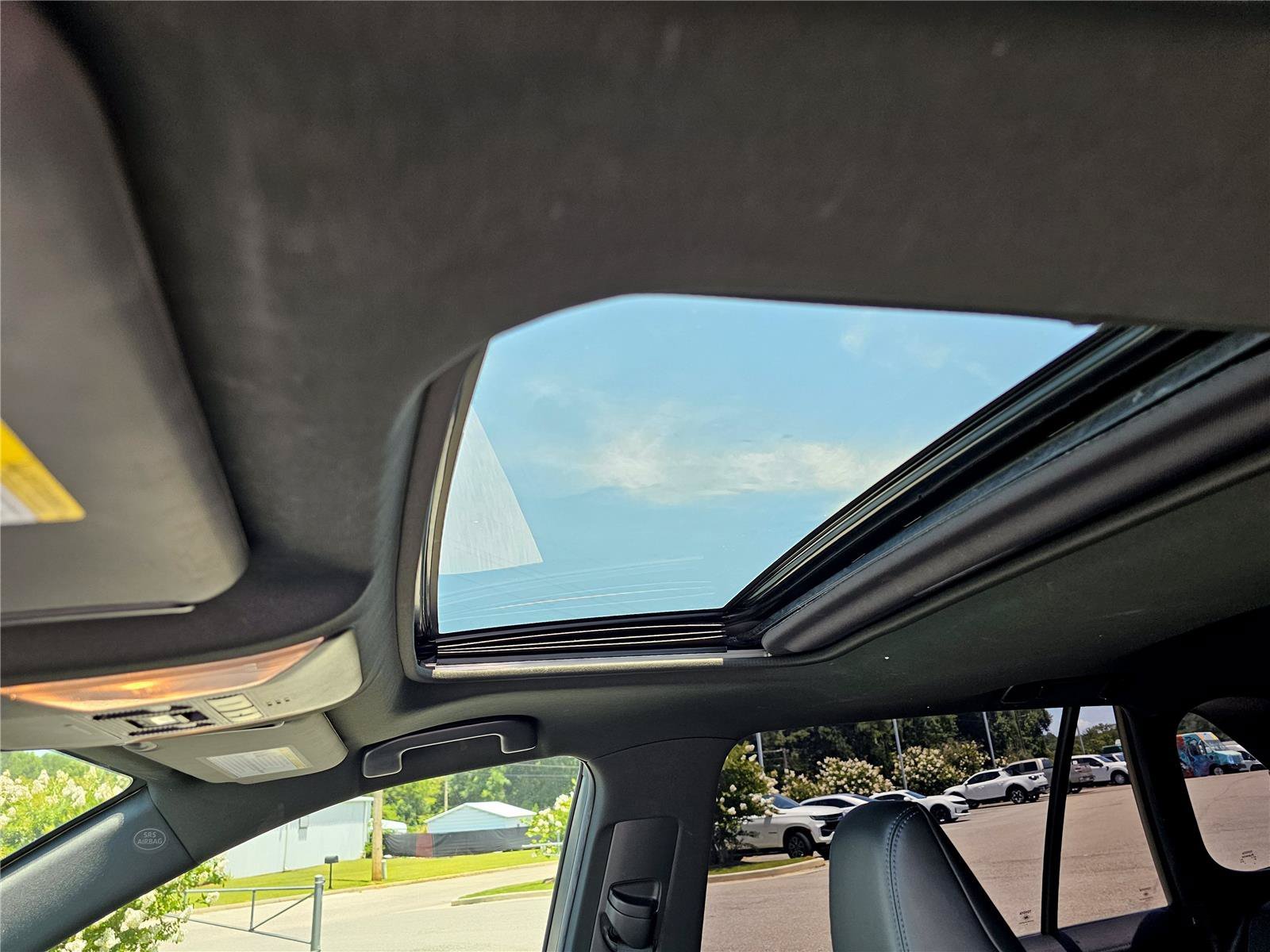 2021 Toyota RAV4 XSE - Photo 19