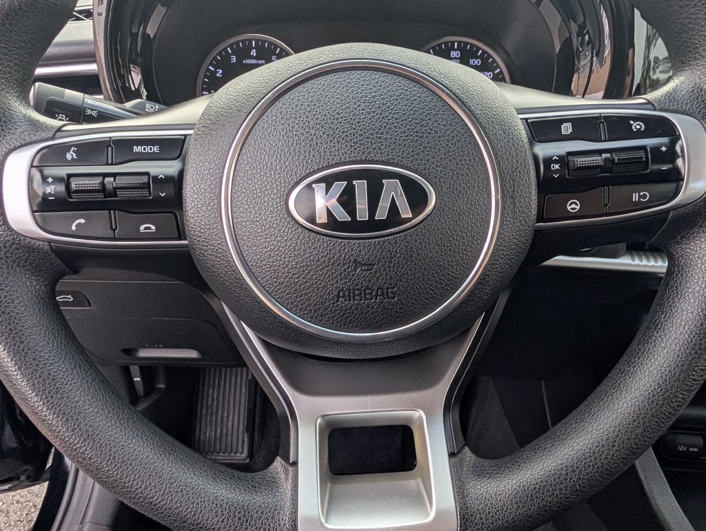 2021 Kia K5 LXS - Photo 18