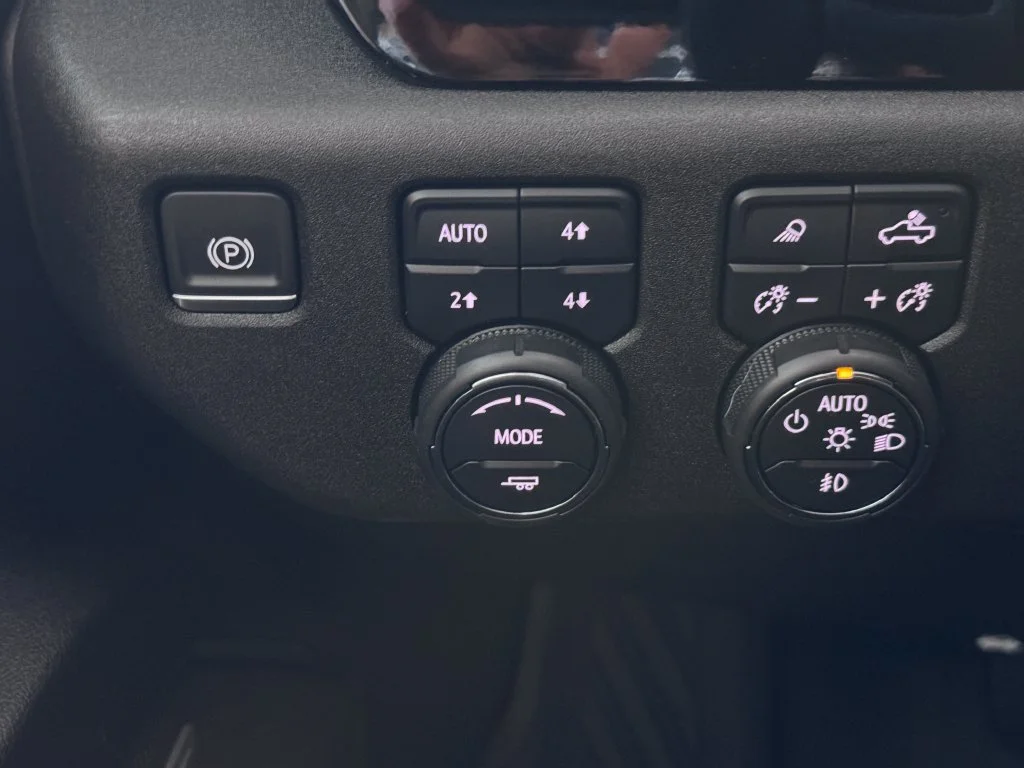 2024 Chevrolet Silverado 2500HD LTZ - Photo 25