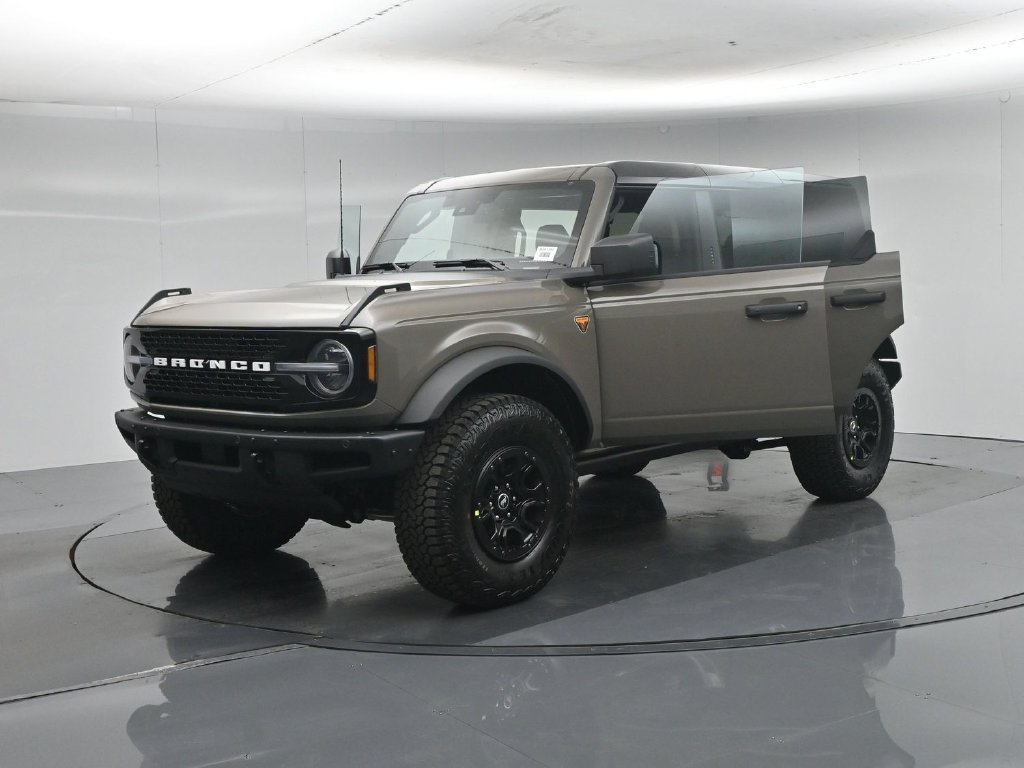 New 2026 Marsh Gray Ford Badlands image 30