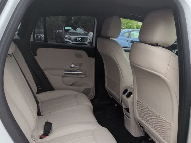 New 2026 Polar White Mercedes-Benz GLA 250 image 19