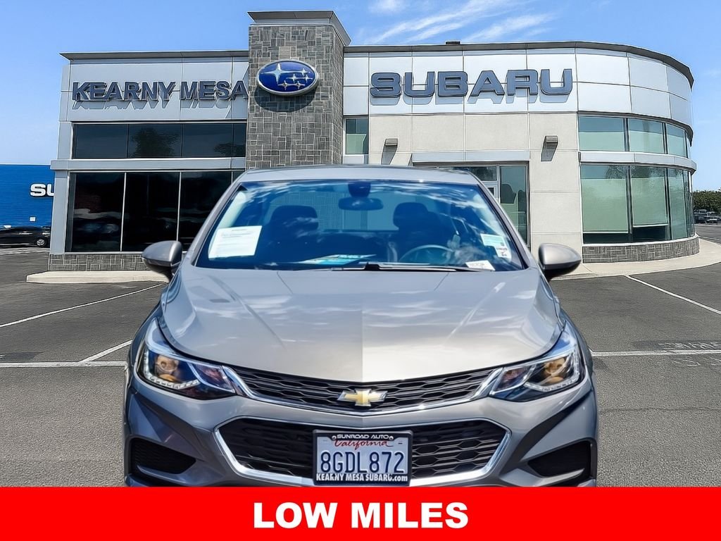 Used 2018 Gray Chevrolet LT image 2