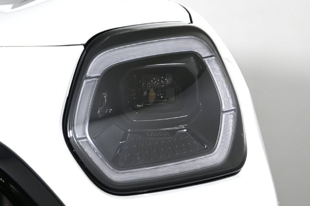 Used 2026 White MINI  image 11