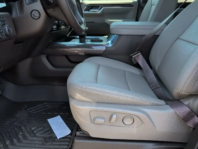 2026 Chevrolet Silverado 1500 LTZ - Photo 11