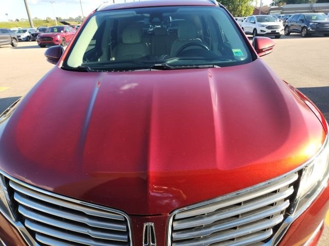 Used 2017 Flame Red Lincoln Black Label image 8