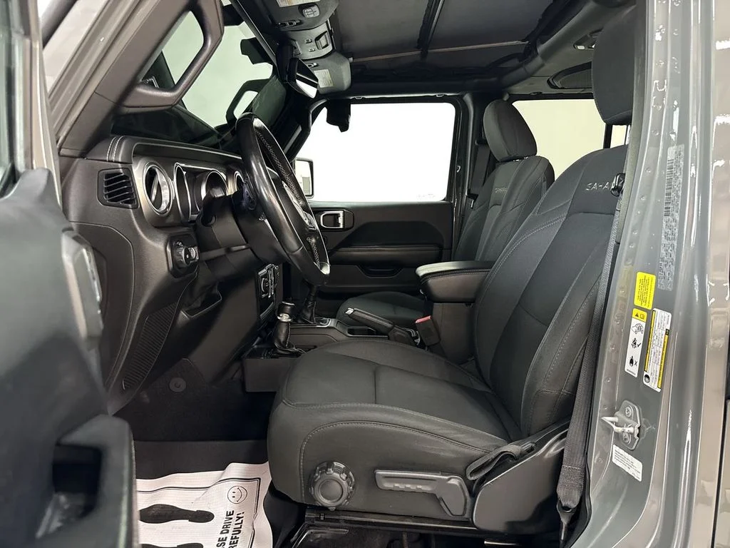 Used 2018 Gray Clearcoat Jeep Unlimited Sahara image 12