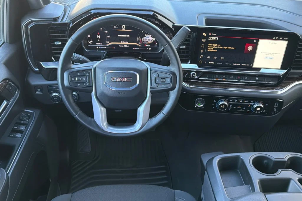 Used 2024 Titanium Rush Metallic GMC Elevation image 18