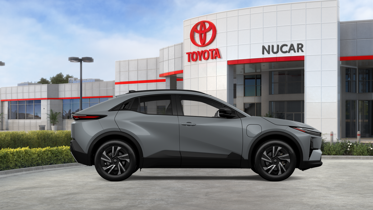 2026 Toyota C-HR SE - Photo 12