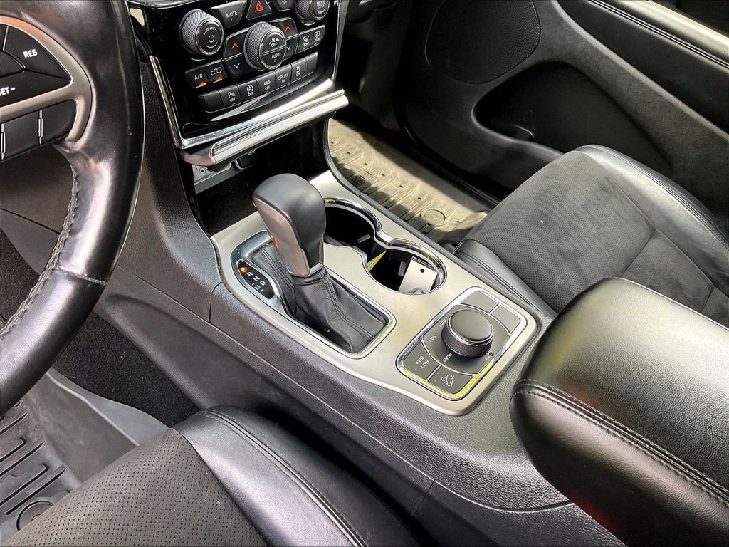 Used 2019 Black Jeep Altitude image 20