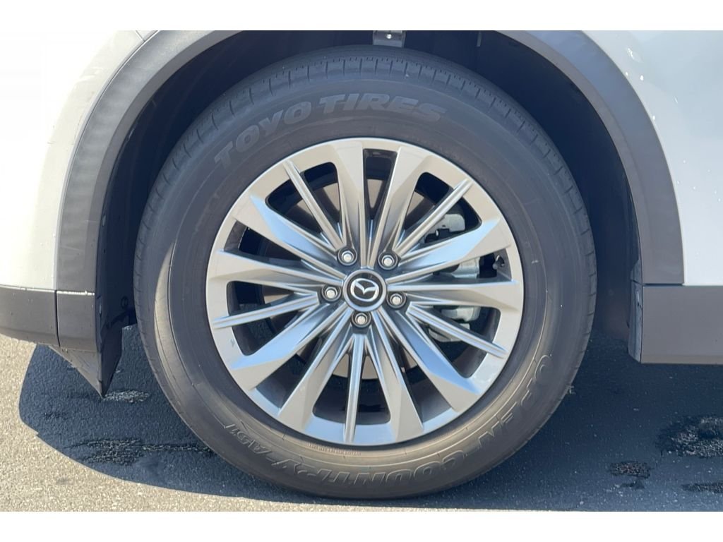 Used 2024 Rhodium White Premium Mazda Preferred image 11