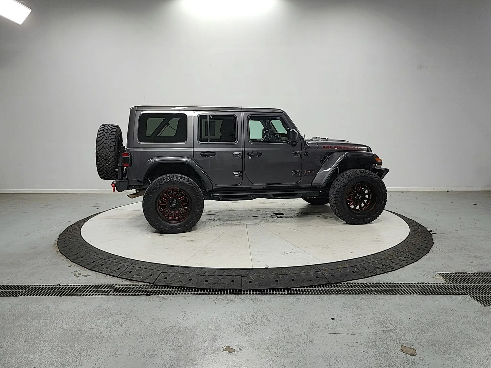Used 2021 Gray Jeep Unlimited Rubicon image 8