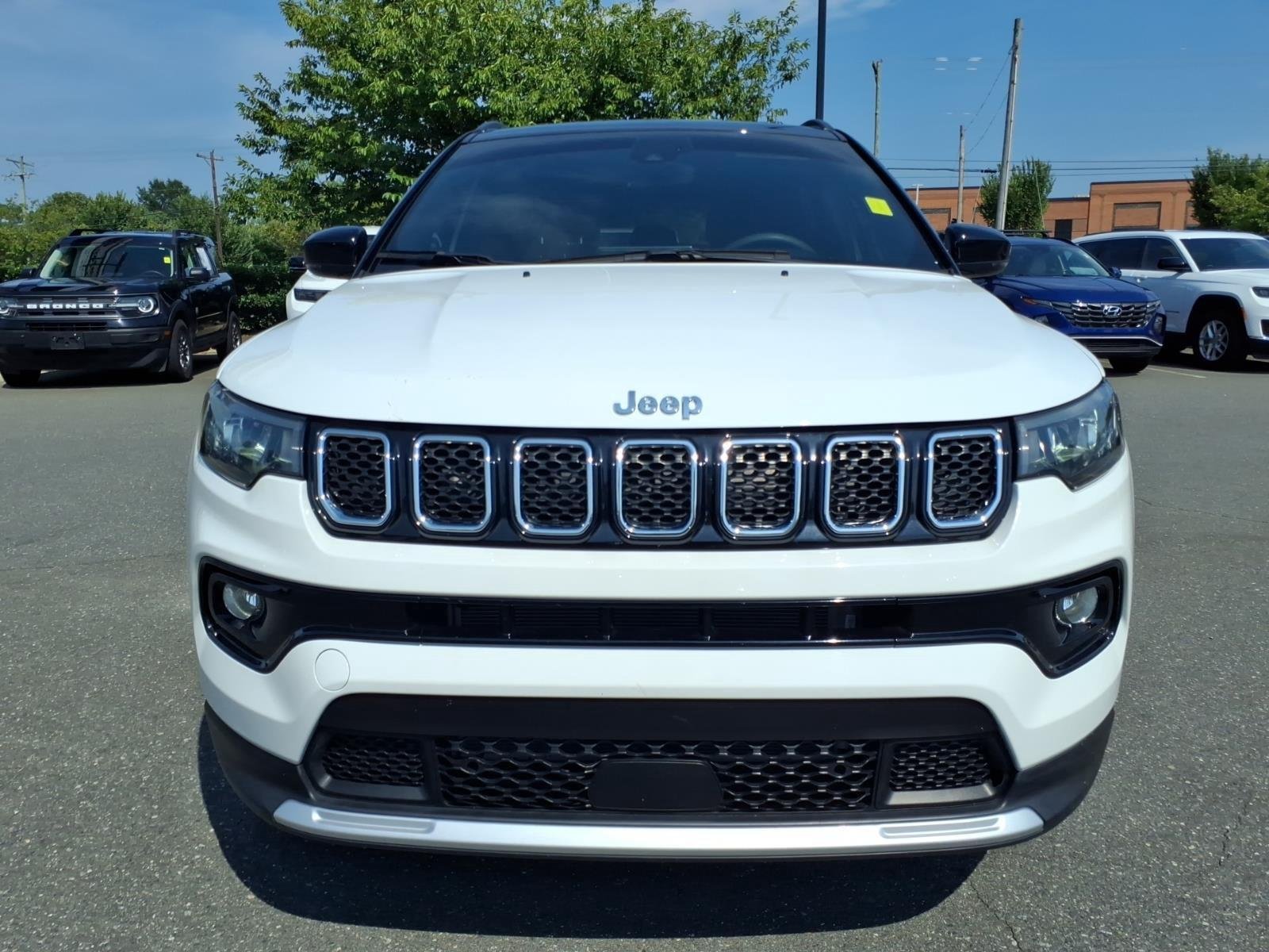 Used 2023 Bright White Clearcoat Jeep Limited image 13