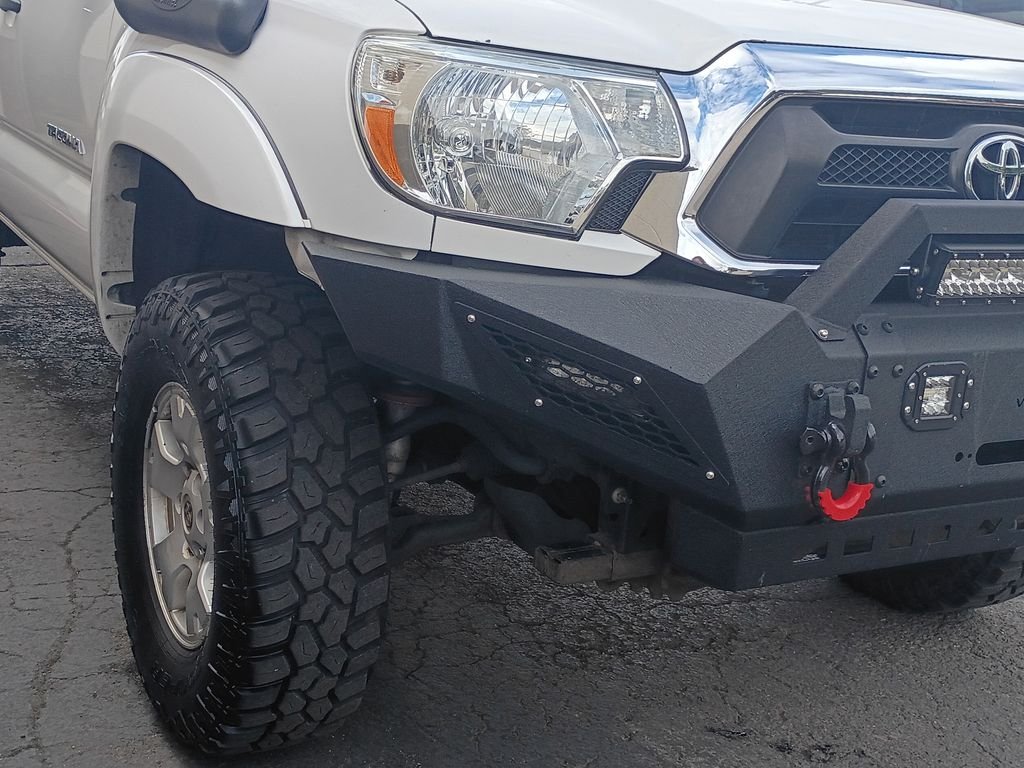 Used 2012 Super White Toyota Base image 10