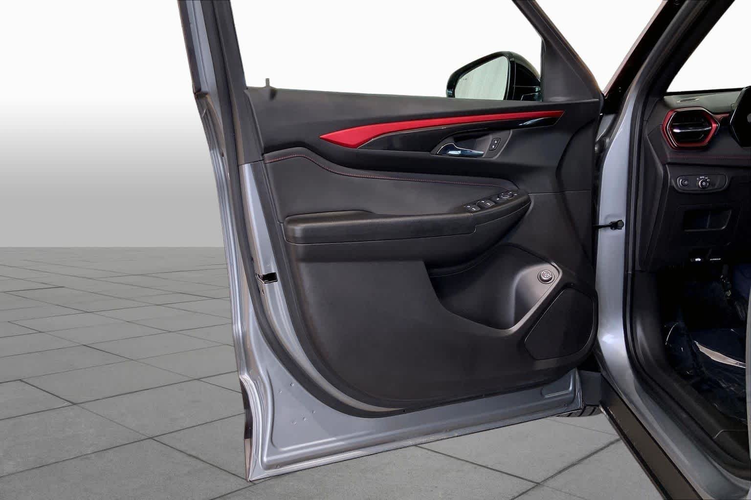 Used 2025 Sterling Gray Metallic Chevrolet RS image 22