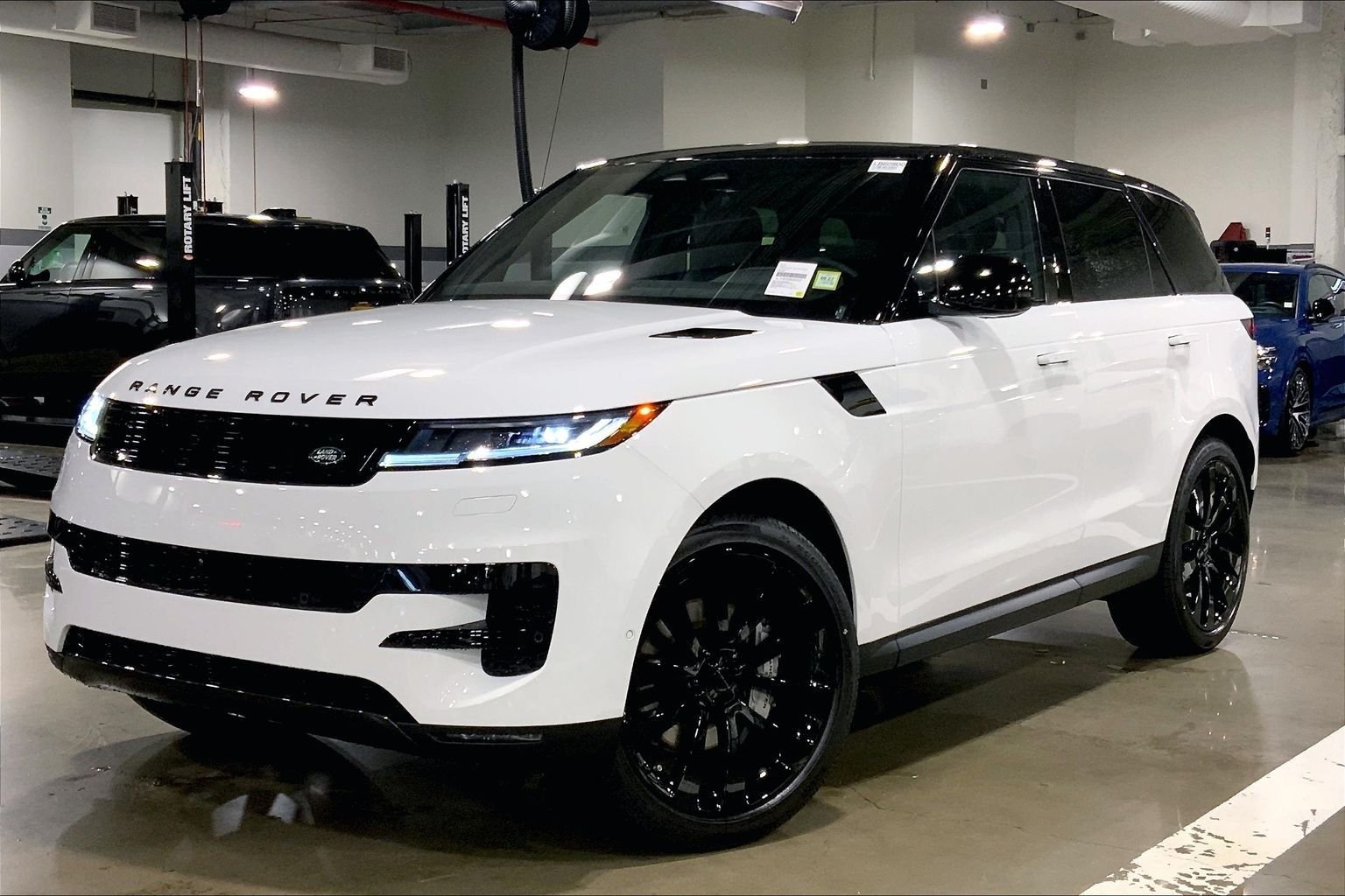 New 2026 Fuji White LAND ROVER SE image 1
