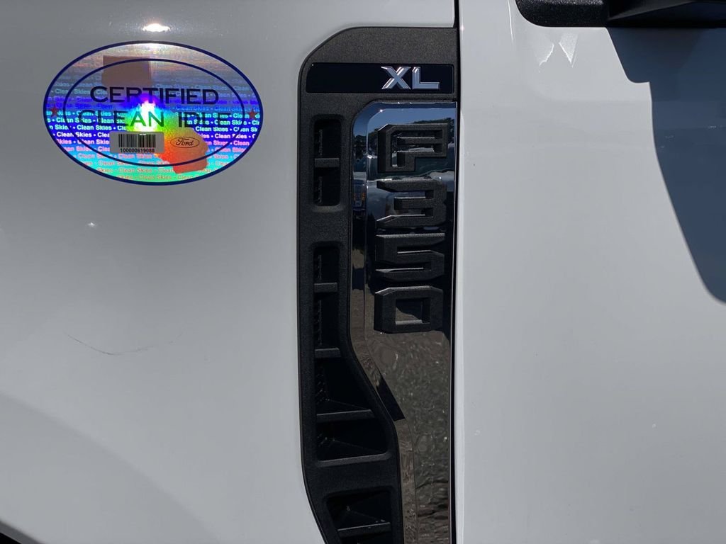 New 2026 Oxford White Ford F-350® XL image 8
