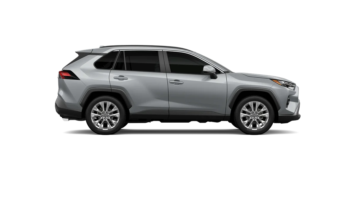 Certified Used 2025 Silver Toyota XLE Premium image 39