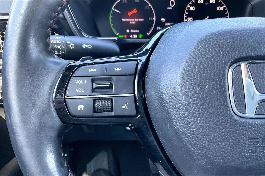 Used 2024  Honda Sport Touring image 18