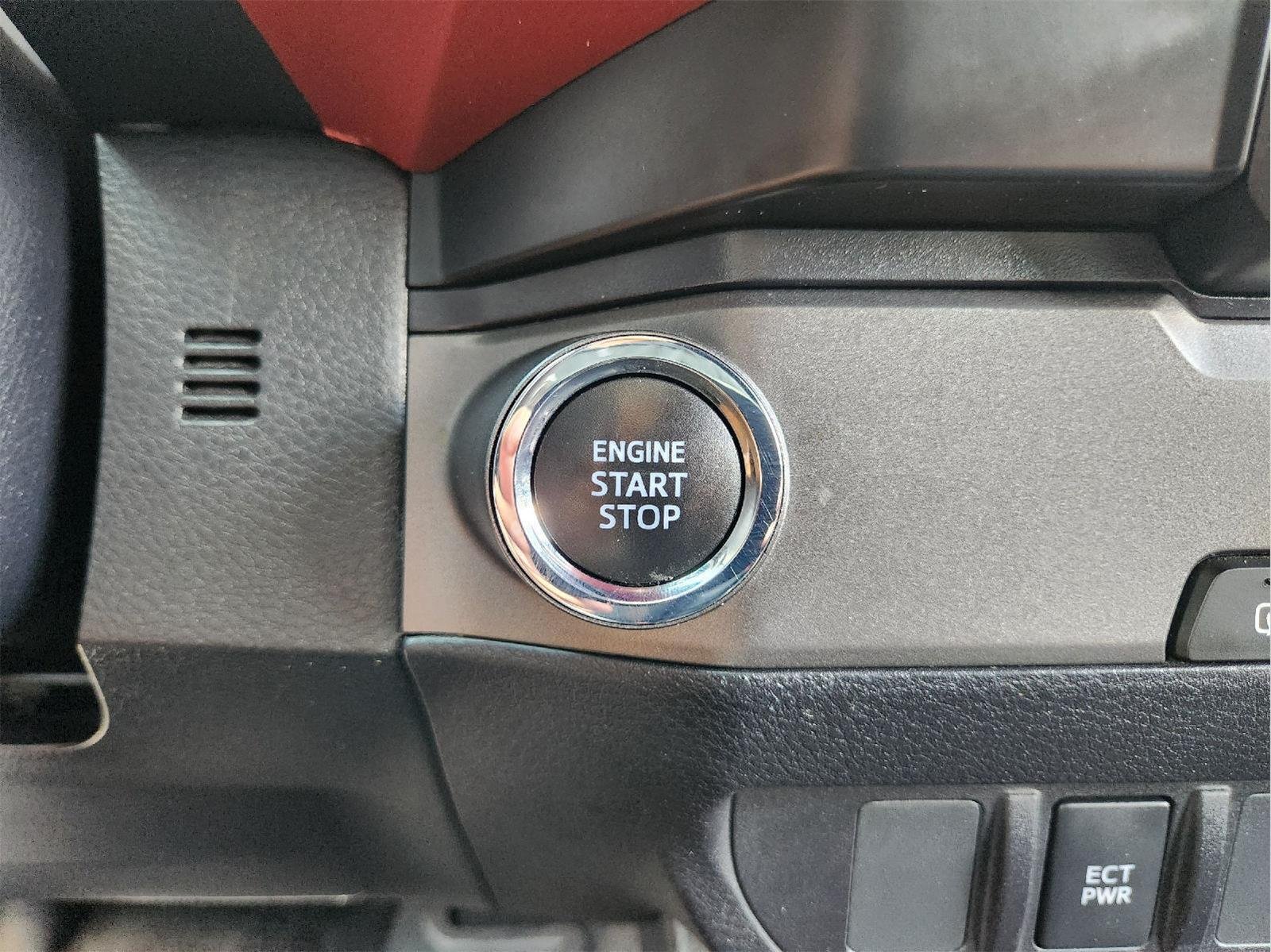 2019 Toyota Tacoma photo 20 of 33