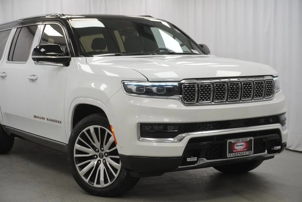 Used 2023 White Jeep Series III image 6