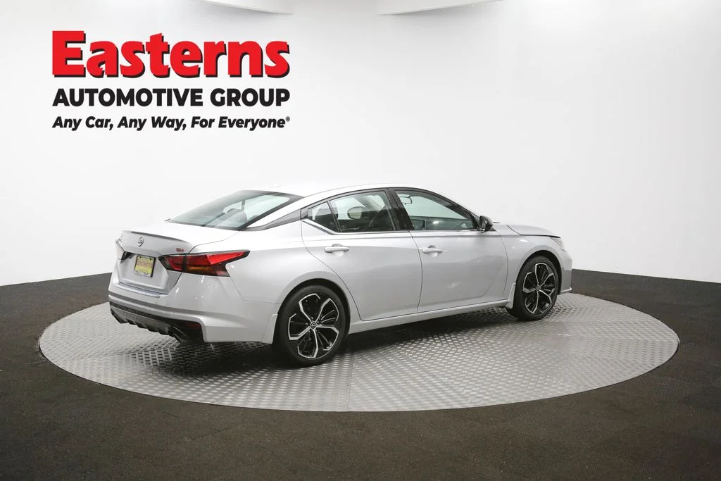 Used 2023 Silver Nissan 2.5 SR image 38