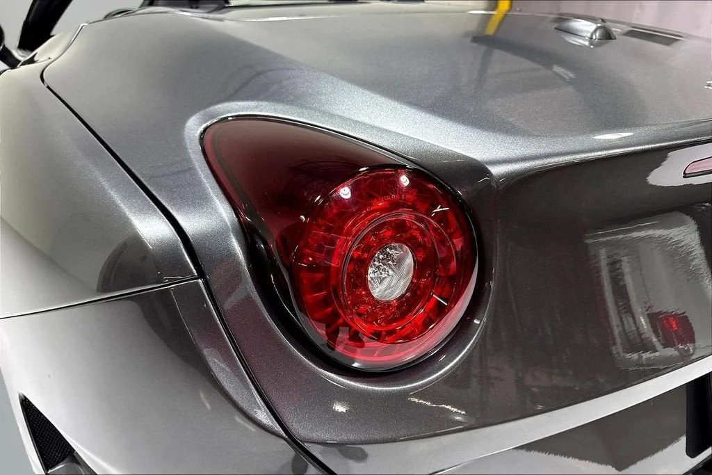 Used 2015 Grigio Silverstone Ferrari T image 20