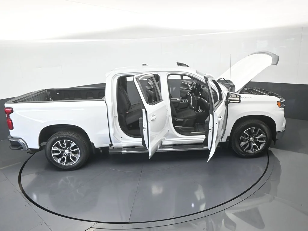 Used 2022 Summit White Chevrolet LT image 69