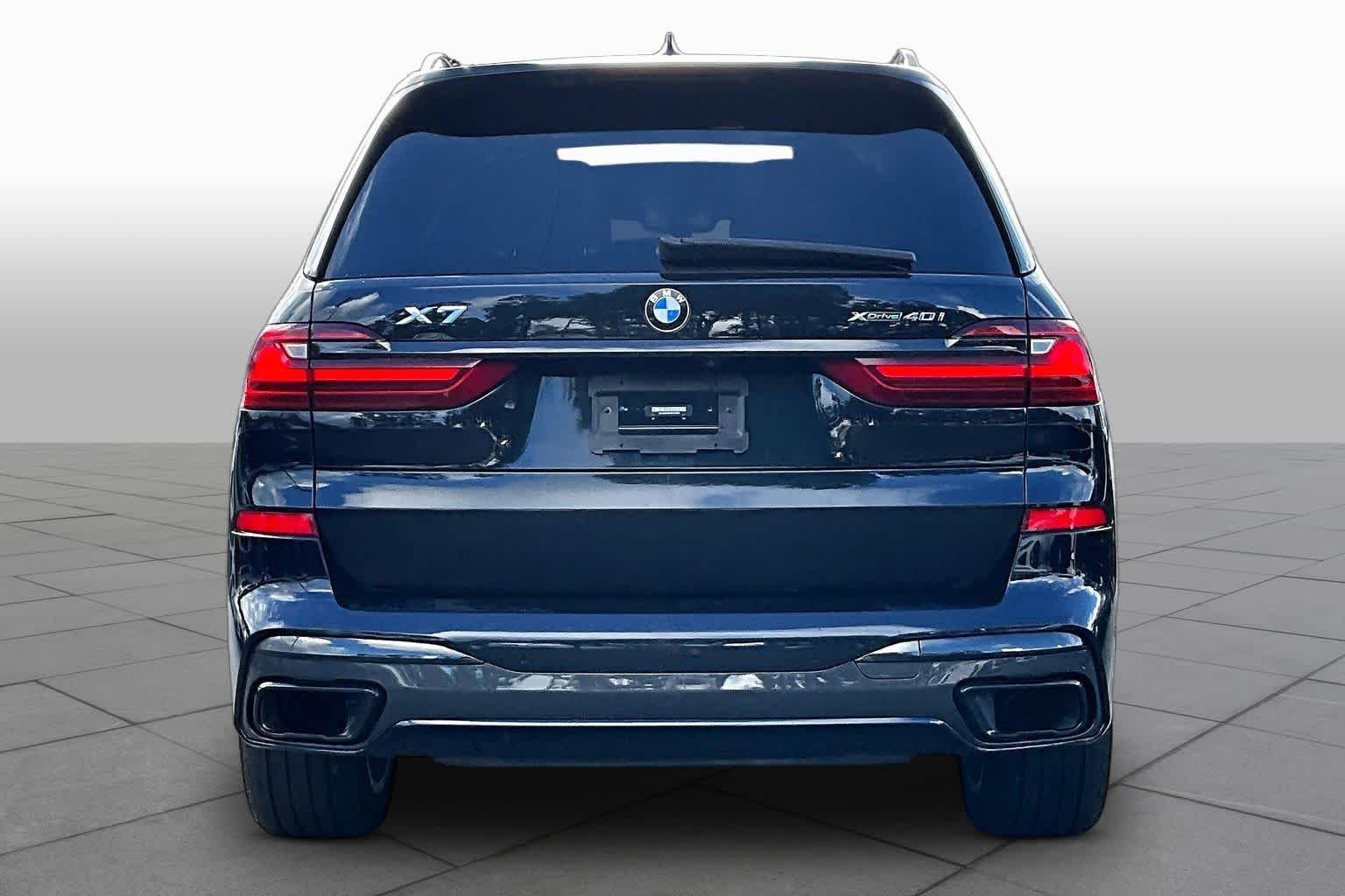 Used 2021 Carbon Black Metallic BMW xDrive40i image 5