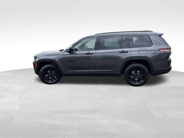 New 2026 Baltic Gray Metallic Clear-Coat Exterior Paint Jeep Altitude image 4