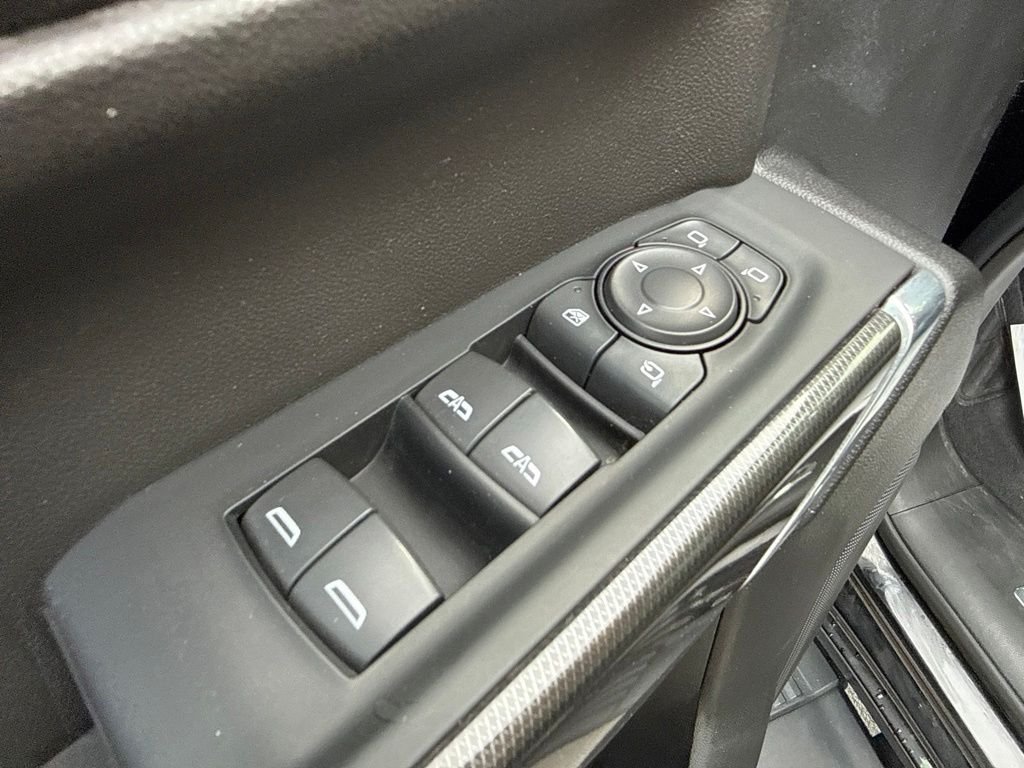 Used 2021 Black GMC AT4 image 23