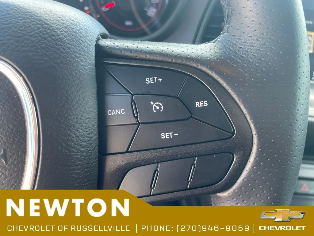 Used 2023 Sublime Metallic Dodge SXT image 14