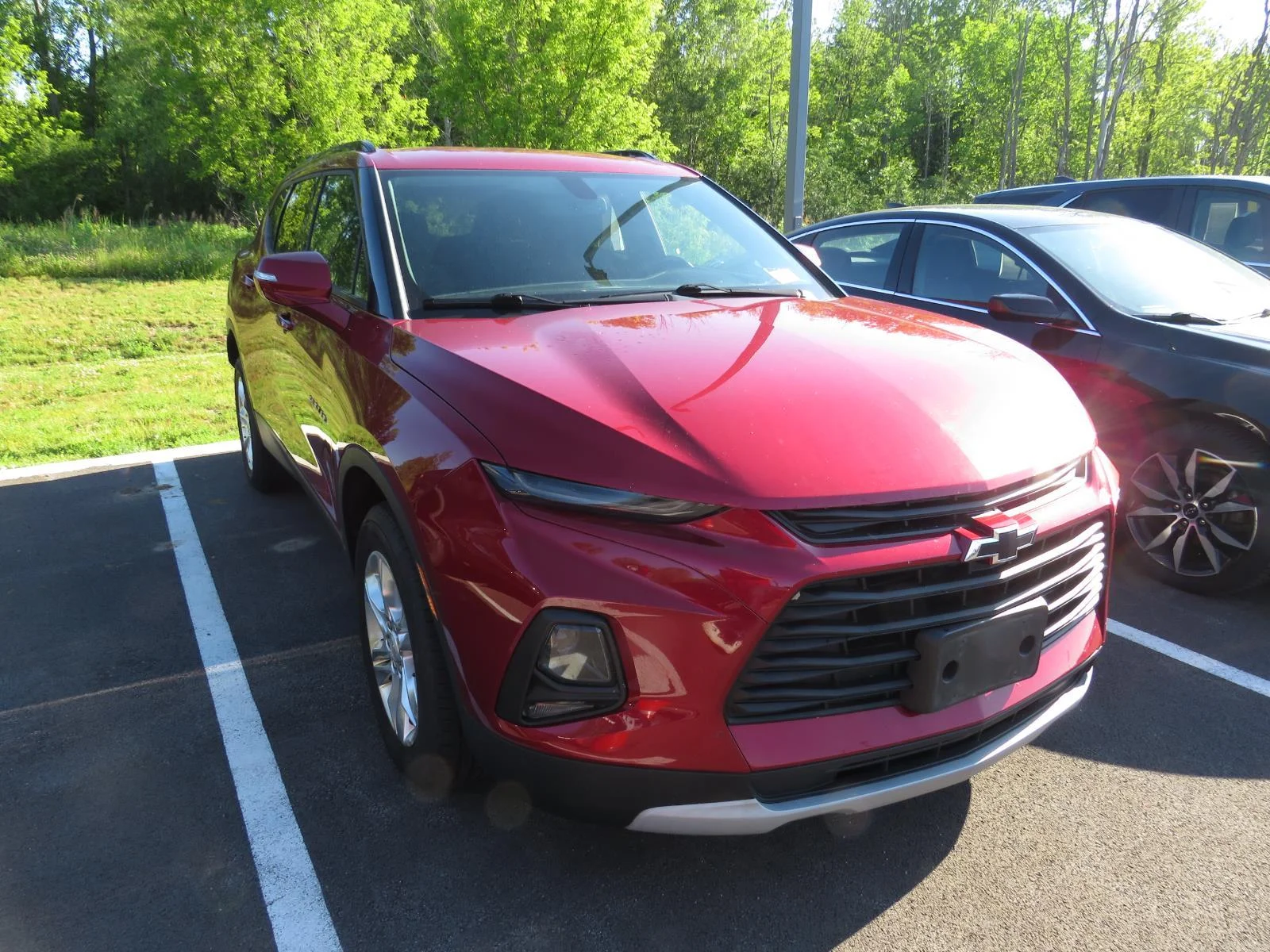Used 2019 Cajun Red Tintcoat Chevrolet  image 3